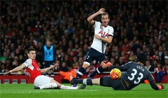 巴涅斯头球 巴涅斯头球